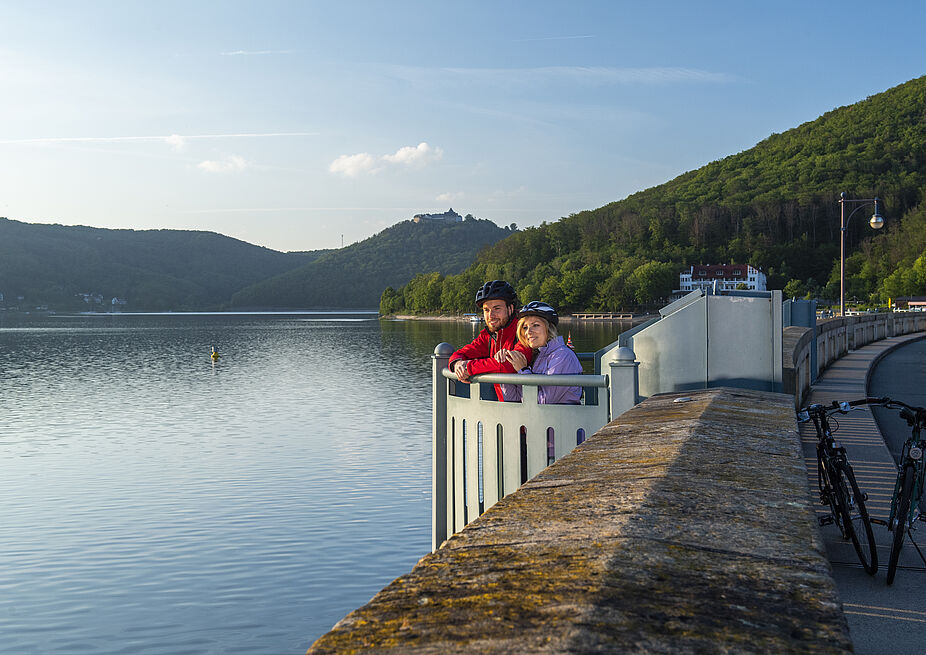 Der Eder-Radweg führt durch Hessen.